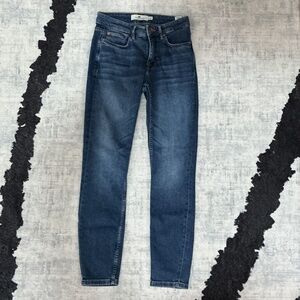 Vineyard Vines High Rise Skinny Jeans Size 25 | Dark Wash